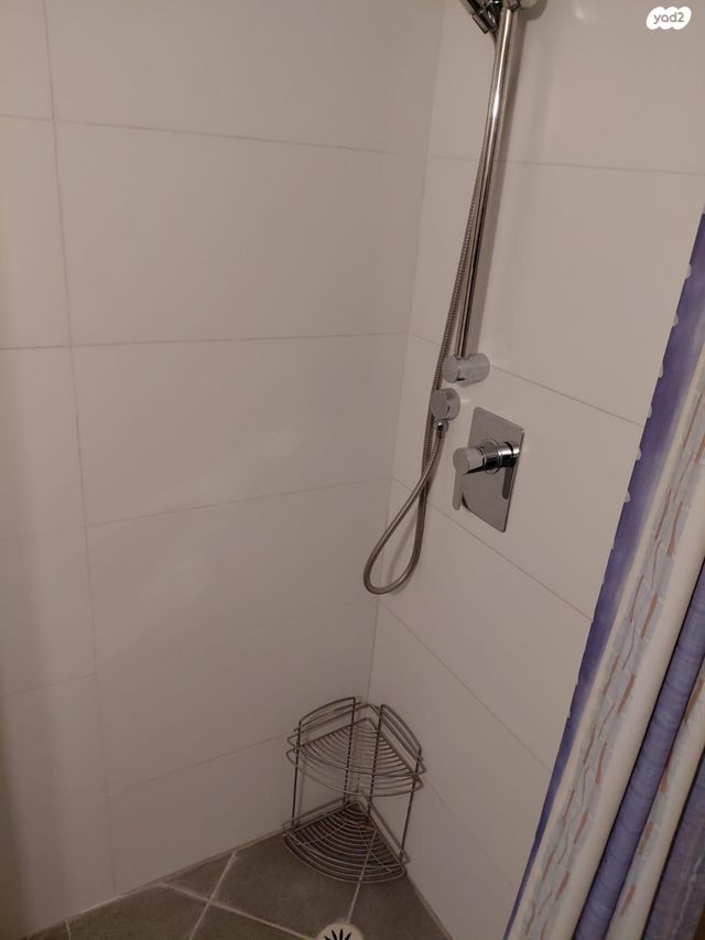 יחידת דיור, דרך רזיאל 23, צפון מזרח מרכז העיר, נתניה