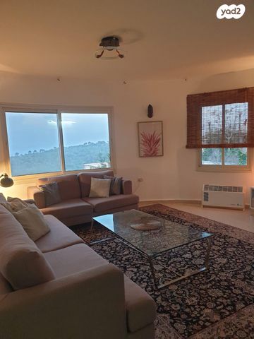 שדרות אבא חושי 1