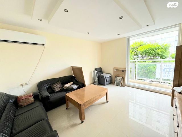 שמעון בן צבי 