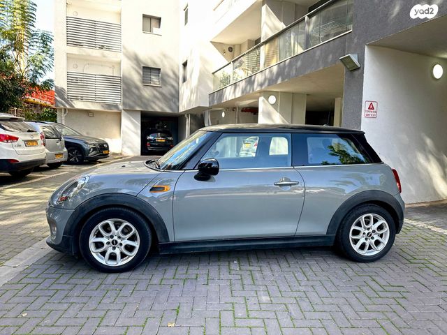 מודעת רכב מיני קופר