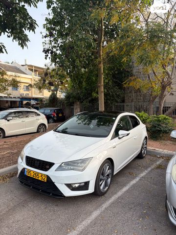 מודעת רכב סיאט לאון