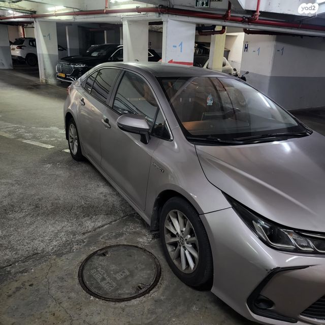 מודעת רכב טויוטה קורולה