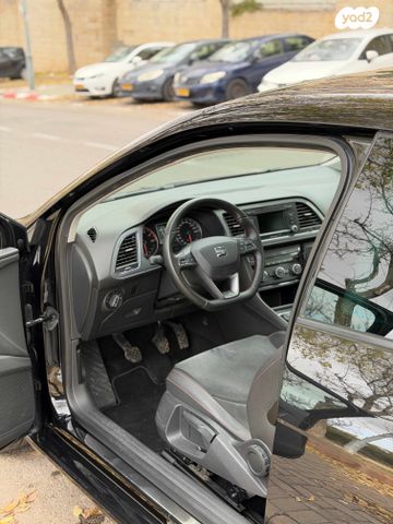 מודעת רכב סיאט לאון