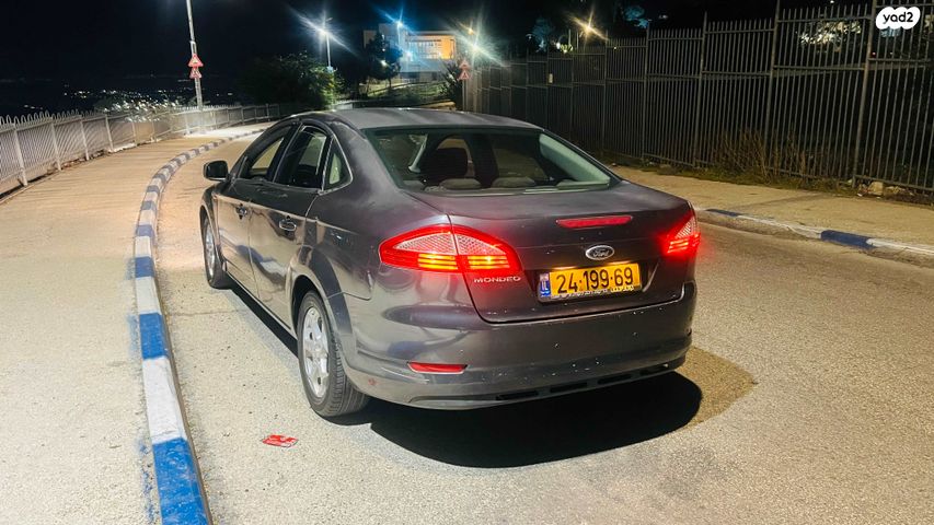מודעת רכב פורד מונדאו