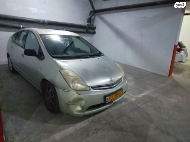 מודעת רכב טויוטה פריוס