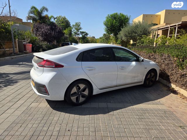 מודעת רכב יונדאי איוניק