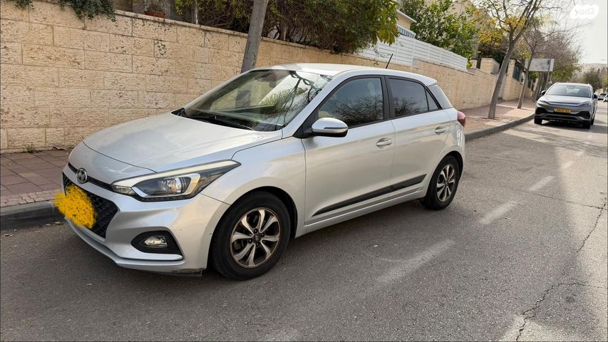 מודעת רכב יונדאי i20