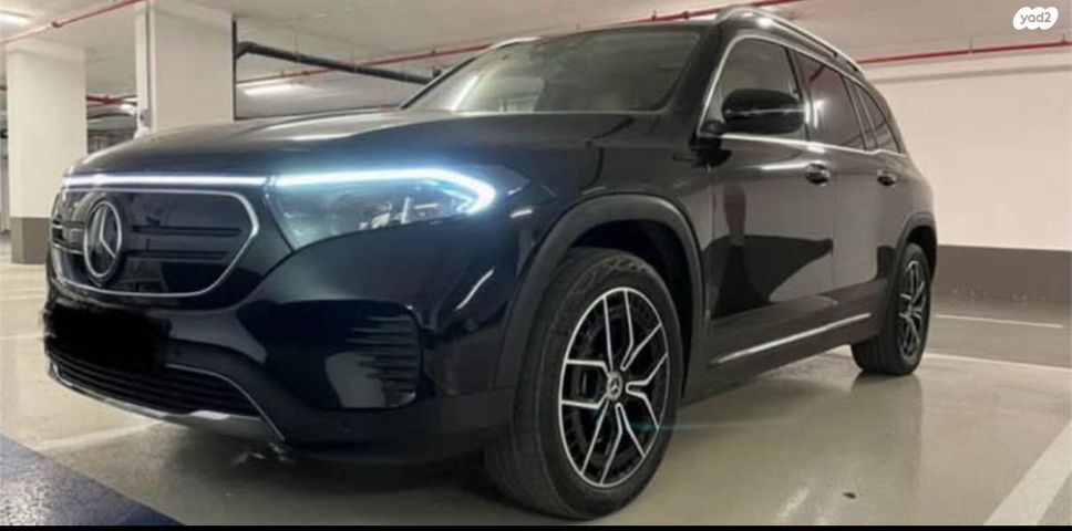 מודעת רכב מרצדס-בנץ EQB