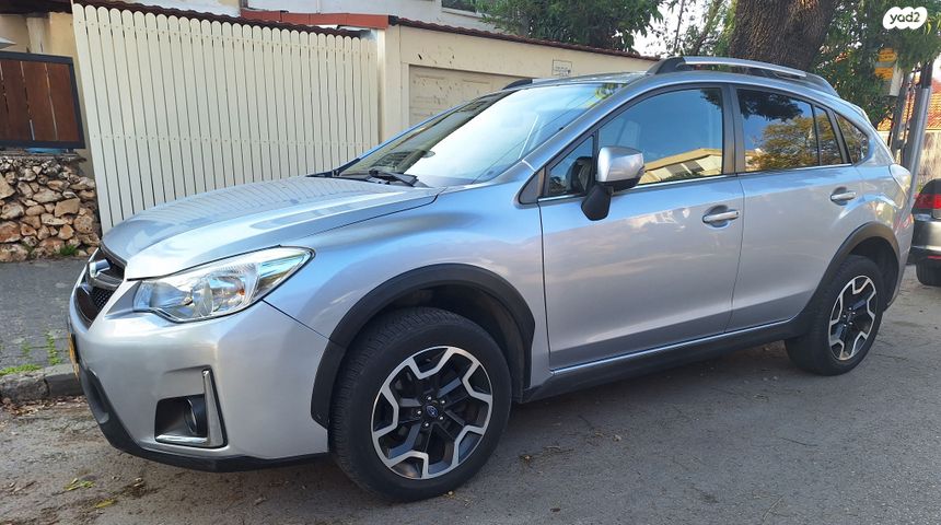 מודעת רכב סובארו XV