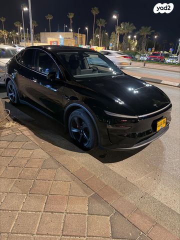 מודעת רכב טסלה מודל Y