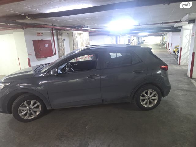 מודעת רכב קיה סטוניק