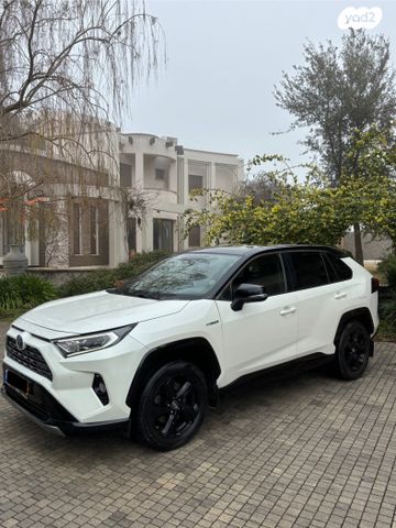 מודעת רכב טויוטה RAV4