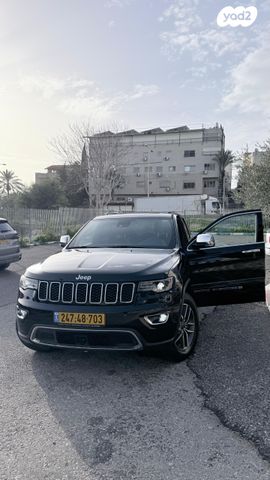 מודעת רכב ג'יפ גרנד צ'ירוקי