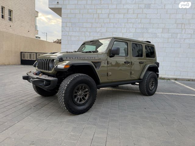 מודעת רכב ג'יפ רנגלר