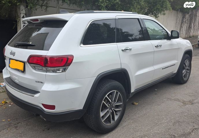 מודעת רכב ג'יפ גרנד צ'ירוקי