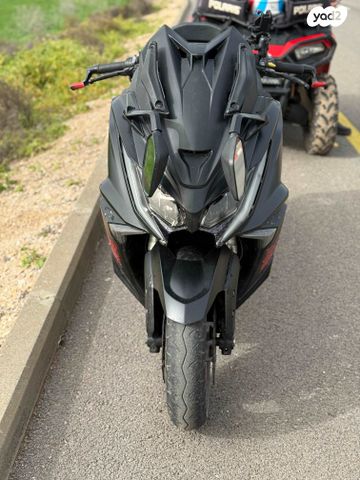 מודעת רכב קימקו AK 550