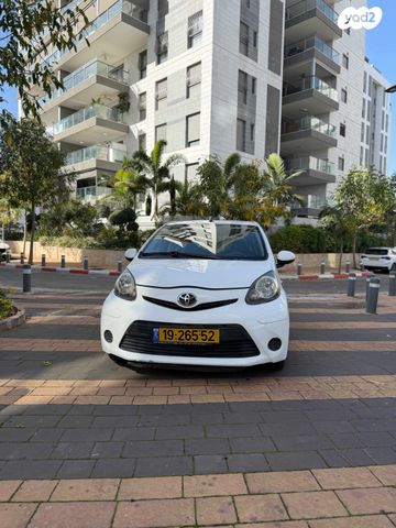 מודעת רכב טויוטה אייגו