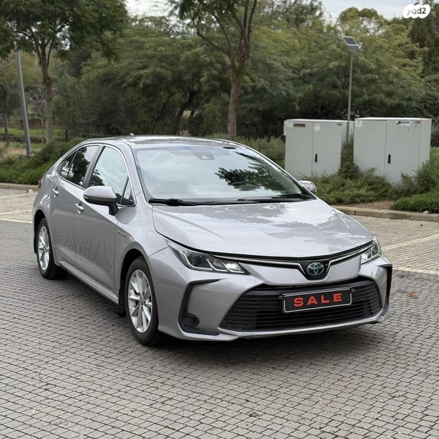 מודעת רכב טויוטה קורולה