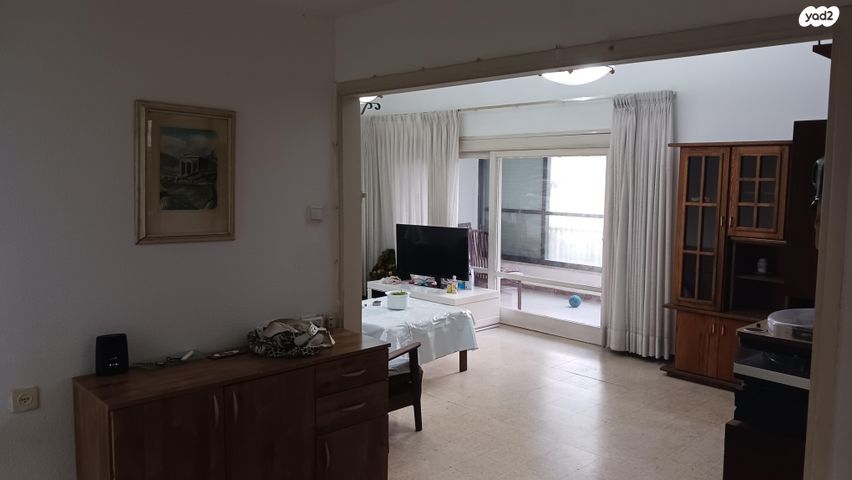 בנימין ד'ישראלי 20