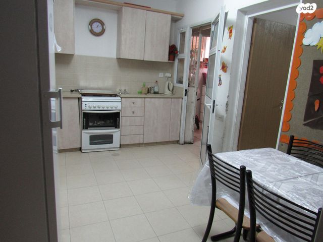 זכרון יעקב 5