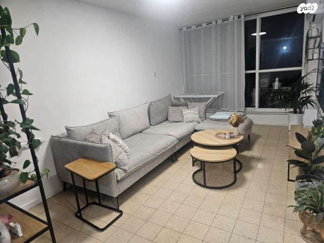 צבי מנדלבלט 6