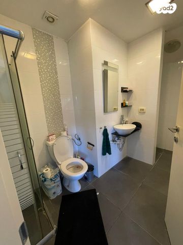 דרך הרכבת 13