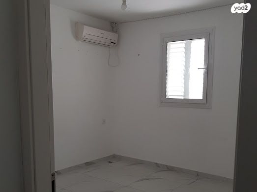 קדושי קהיר 24