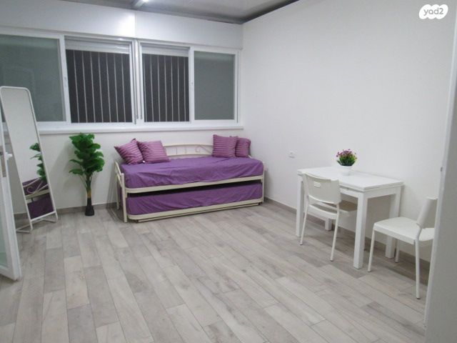 זכרון יעקב 5