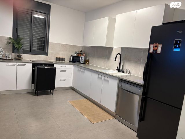 אריאל שרון 2