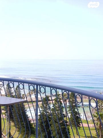 שדרות מנחם בגין 3