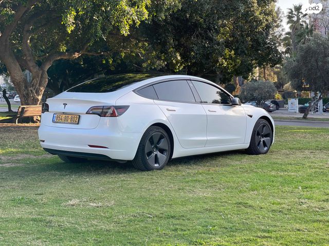מודעת רכב טסלה מודל 3
