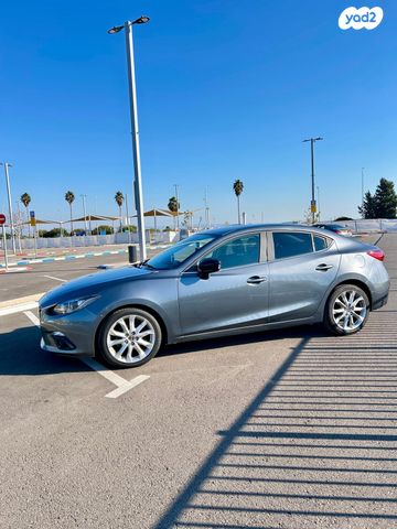 מודעת רכב מאזדה 3