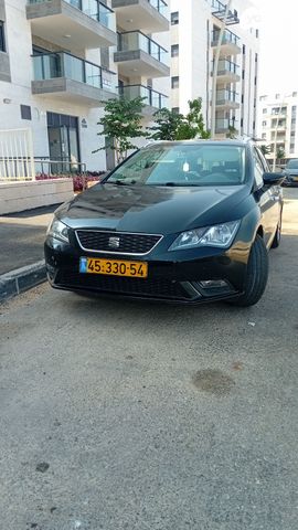 מודעת רכב סיאט לאון