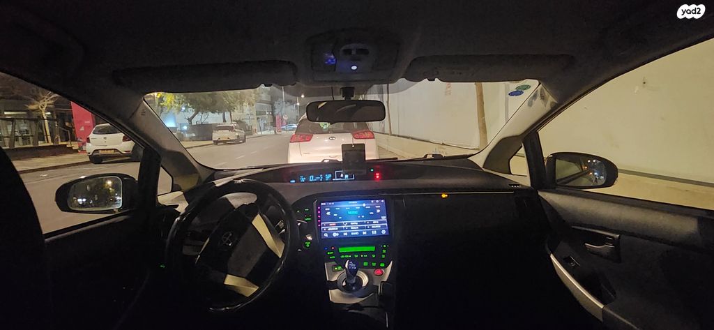 מודעת רכב טויוטה פריוס