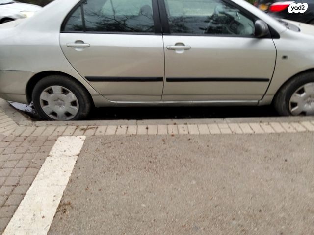 מודעת רכב טויוטה קורולה