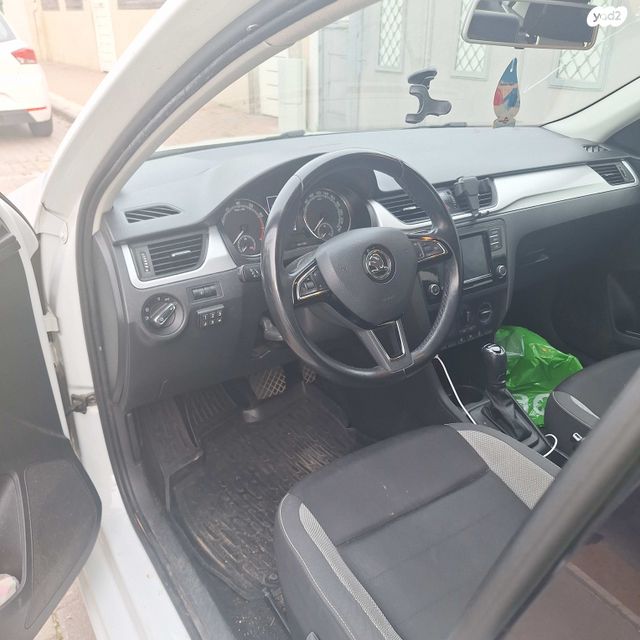 מודעת רכב סקודה ראפיד