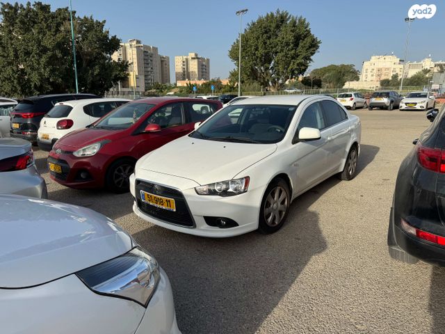 מודעת רכב מיצובישי לנסר