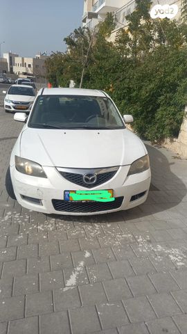 מודעת רכב מאזדה 3
