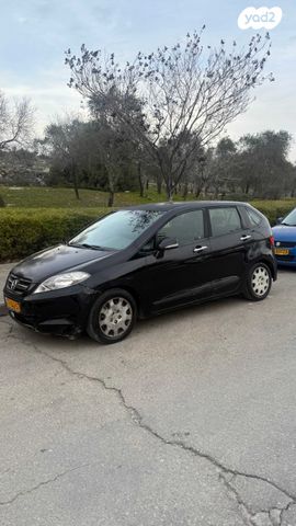 מודעת רכב הונדה FR-V