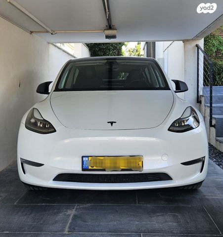 מודעת רכב טסלה מודל Y