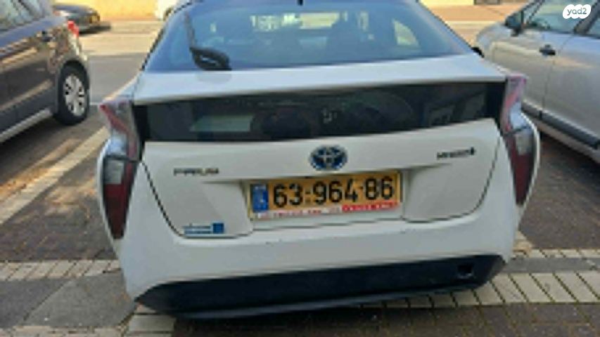 מודעת רכב טויוטה פריוס