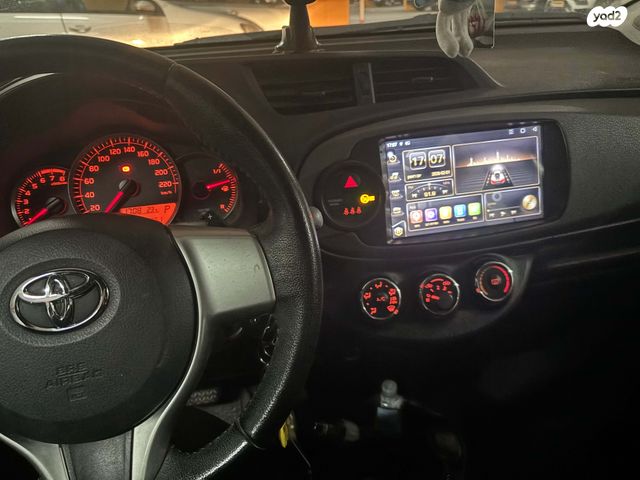 מודעת רכב טויוטה יאריס