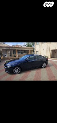 מודעת רכב מאזדה 3