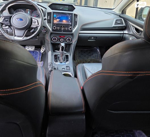 מודעת רכב סובארו XV