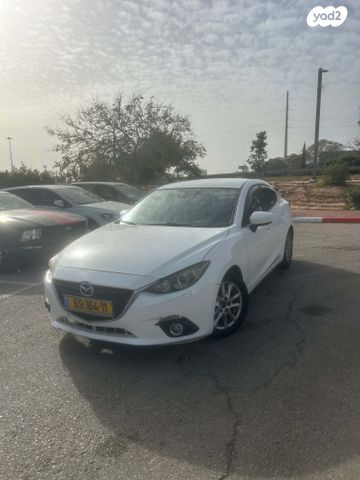 מודעת רכב מאזדה 3
