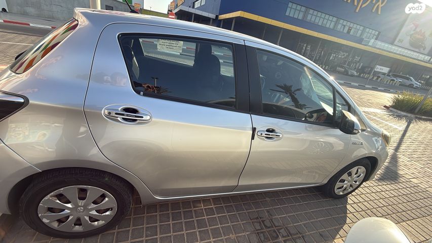 מודעת רכב טויוטה יאריס