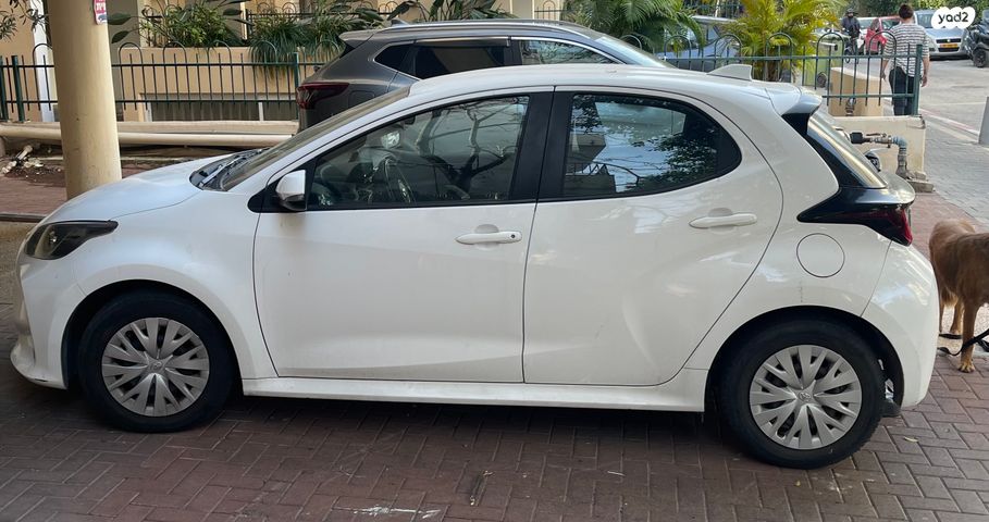 מודעת רכב טויוטה יאריס