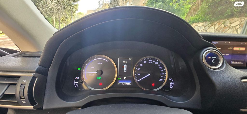 מודעת רכב לקסוס IS