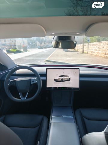 מודעת רכב טסלה מודל 3
