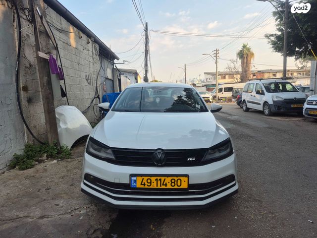 מודעת רכב פולקסווגן ג'טה 